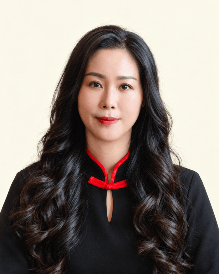 Portrait of Master Ang, 通真法师, founder of ZDHT Feng Shui